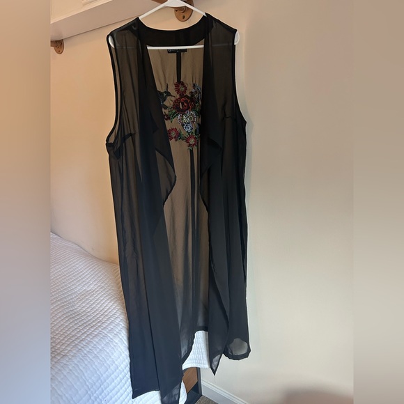 Fashion to Figure Black and Gray Sheer Vest - Picture 1 of 6